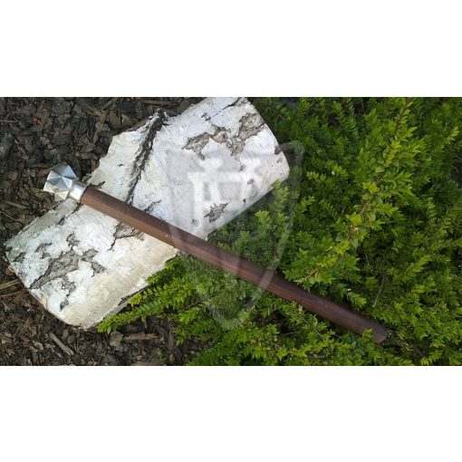 Knobbed mace