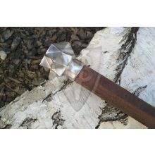 Knobbed mace