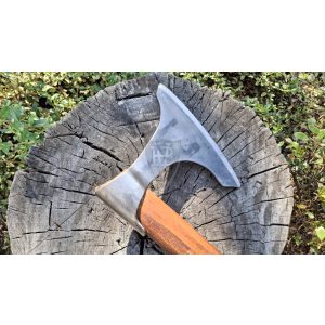 "Fortis" - two handed axe