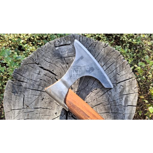 "Fortis" - two handed axe